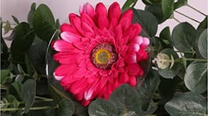 (image for) Mothers Day Flowers & Garlands